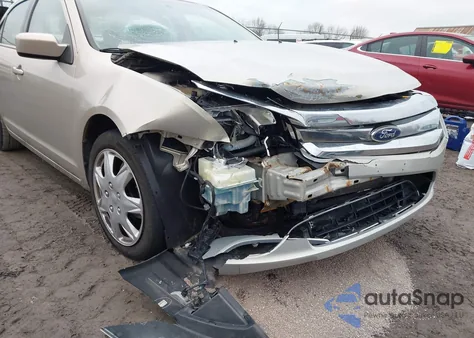 2010 Ford Fusion Se из США, поврежденный, VIN 3FAHP0HA1AR400152